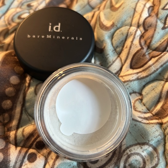 Bare Minerals Diamond Gossamer Face Color - Picture 2 of 2